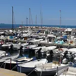 Ξενοδοχείο Bianchi 2*